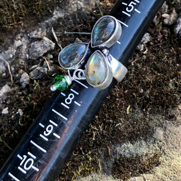 SOLD Labradorite Ring - Picture 4 of 8